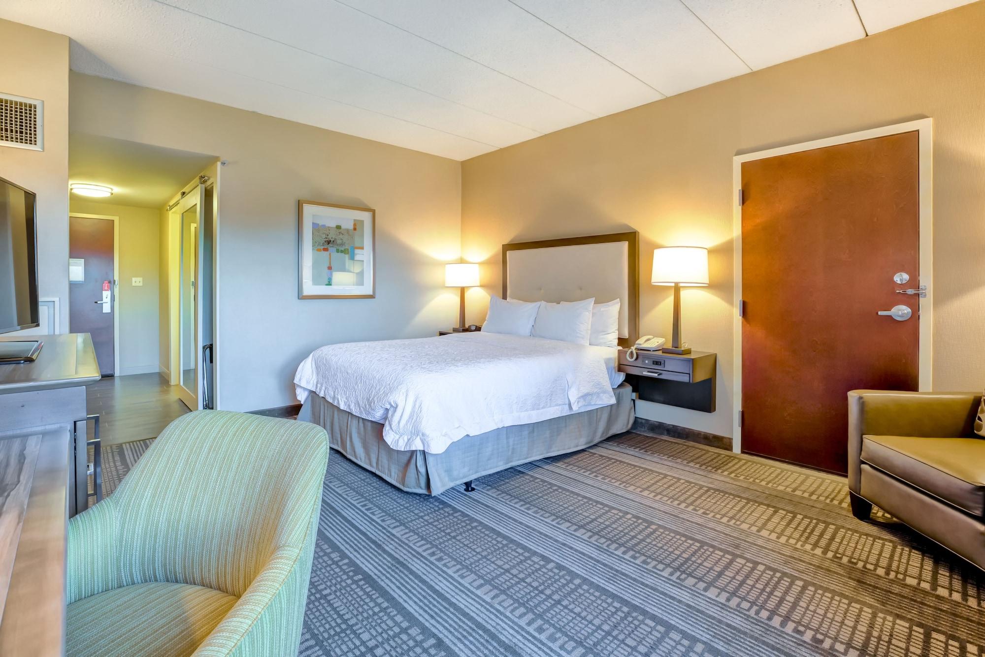 Hampton Inn Boston-Norwood Bagian luar foto