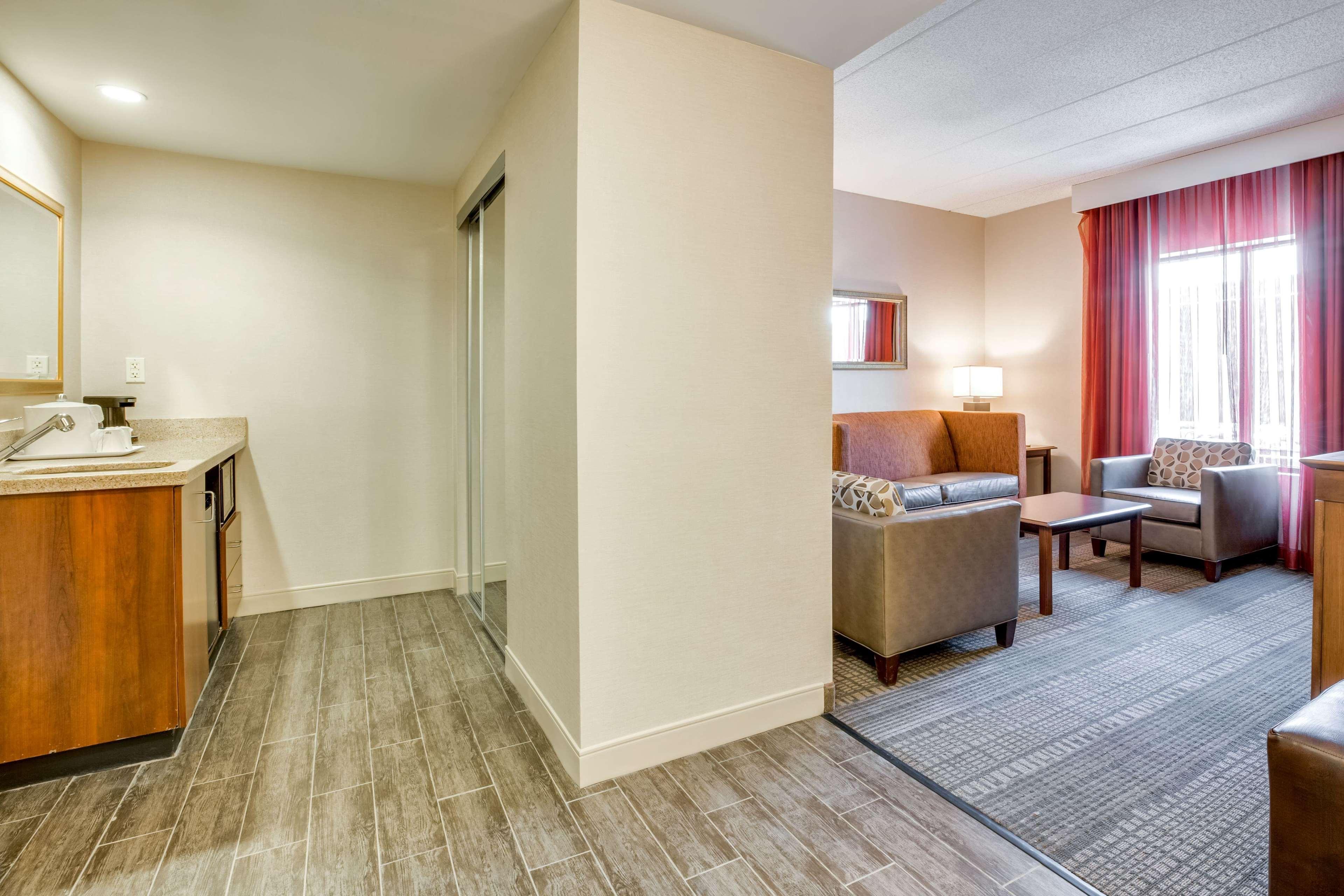 Hampton Inn Boston-Norwood Bagian luar foto