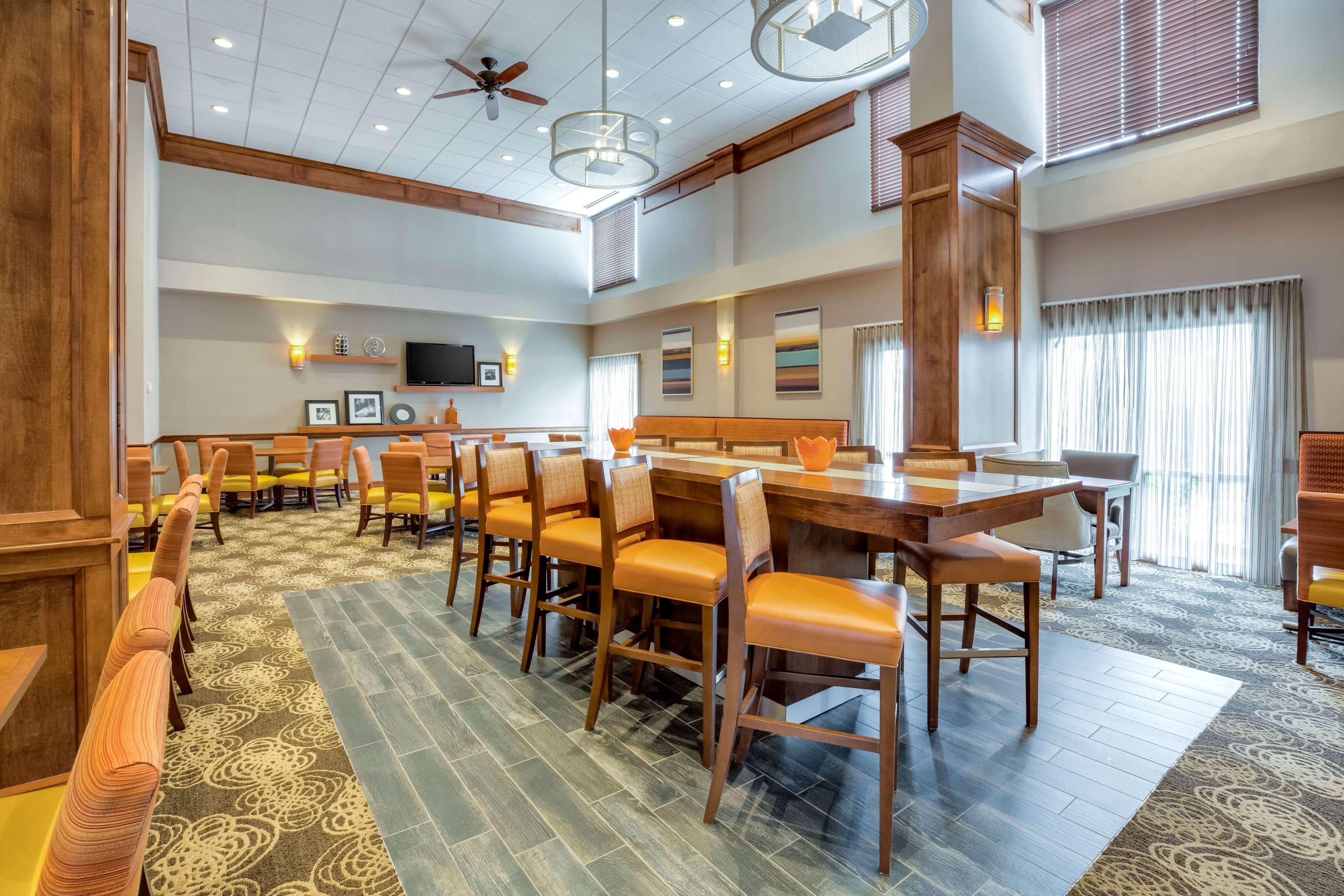 Hampton Inn Boston-Norwood Bagian luar foto