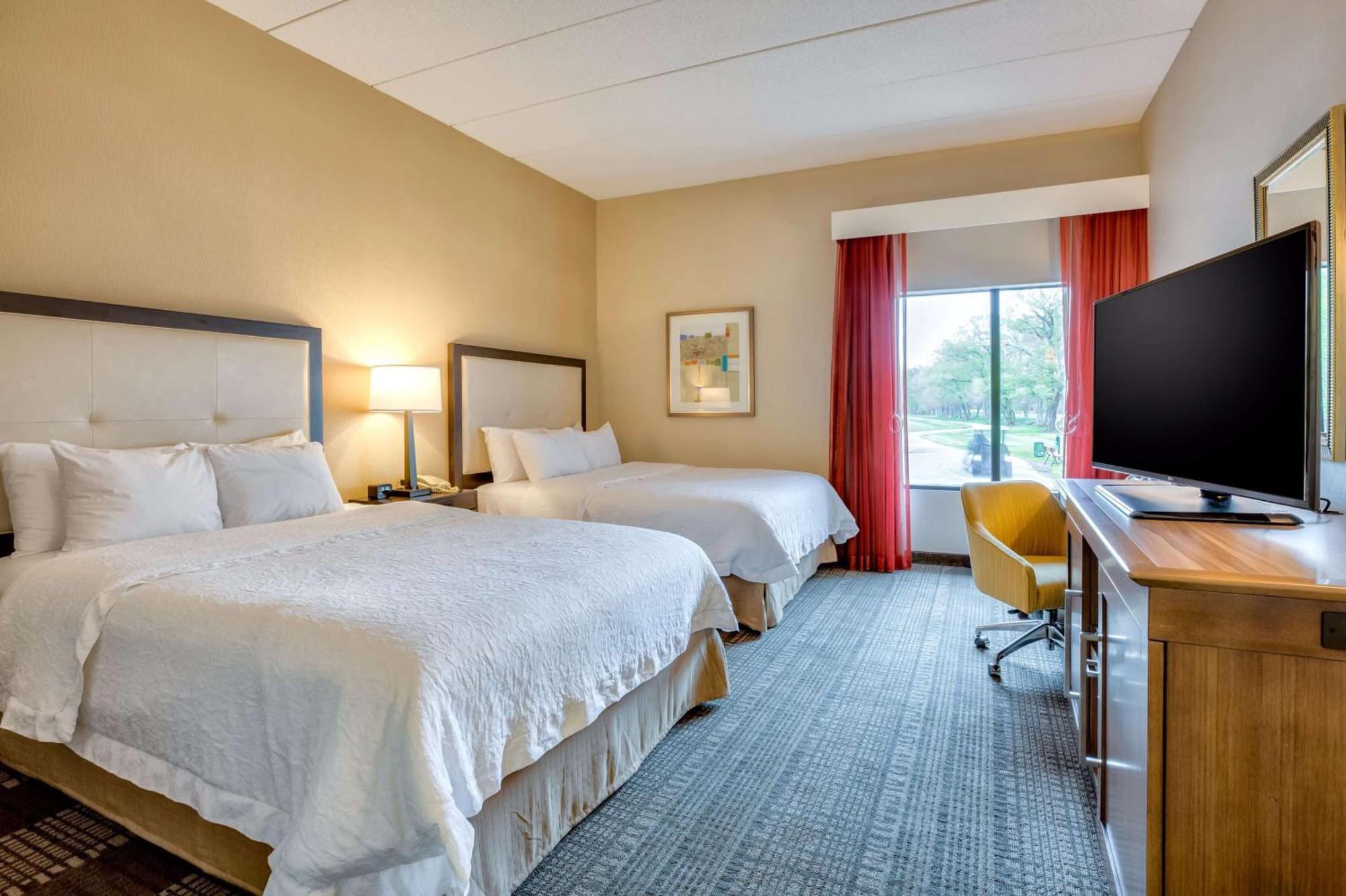 Hampton Inn Boston-Norwood Bagian luar foto