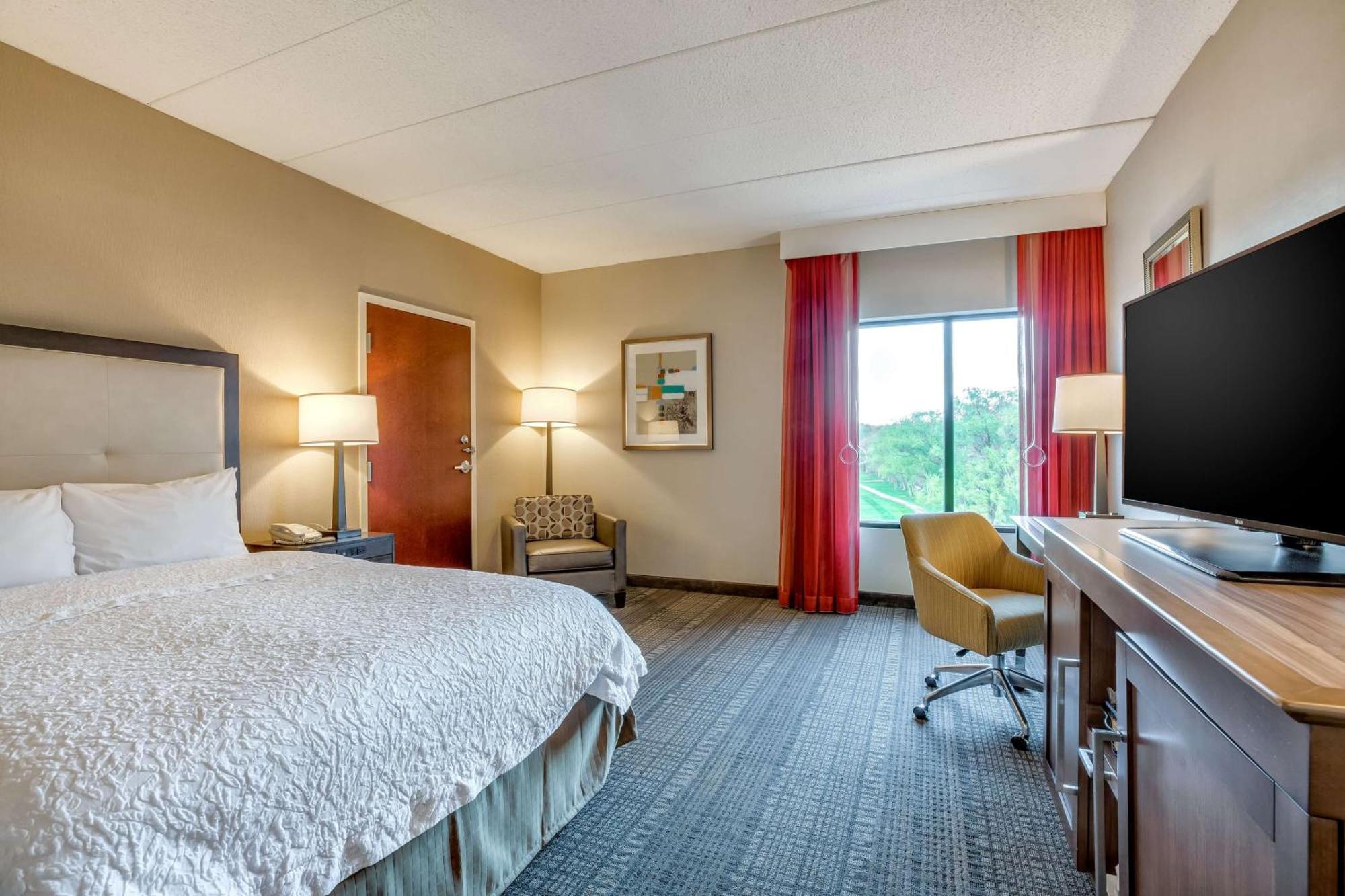 Hampton Inn Boston-Norwood Bagian luar foto