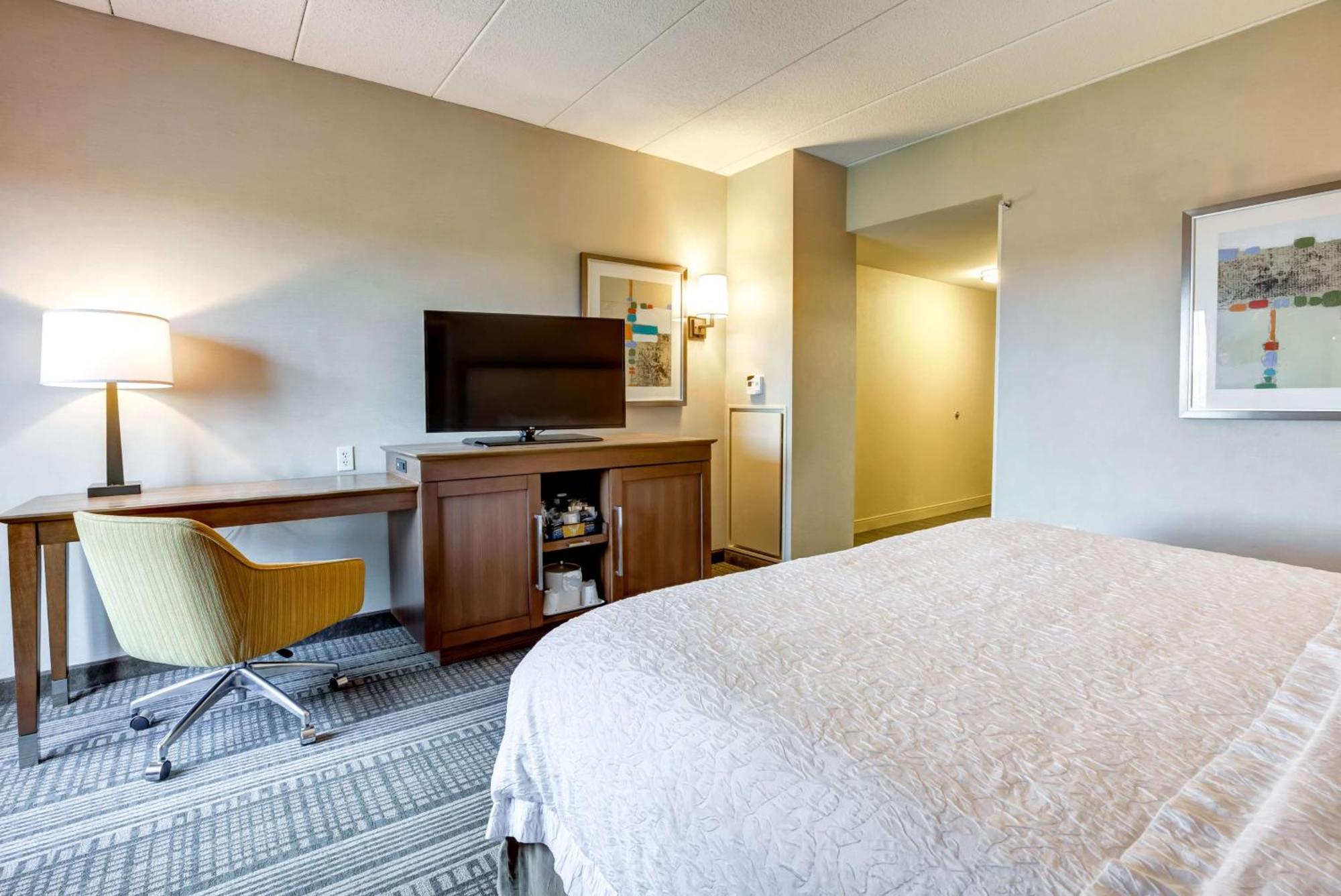 Hampton Inn Boston-Norwood Bagian luar foto