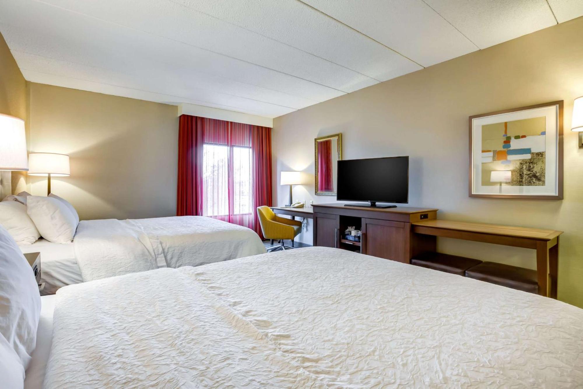Hampton Inn Boston-Norwood Bagian luar foto