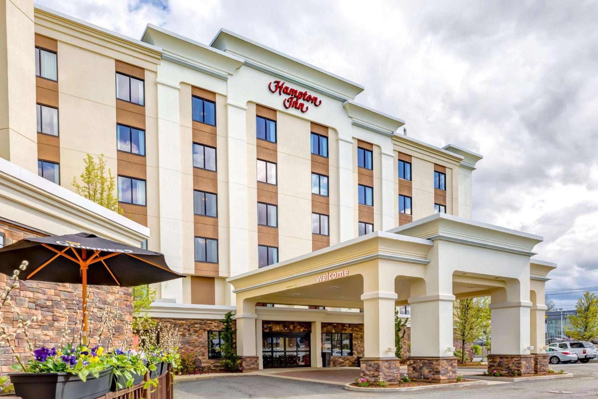 Hampton Inn Boston-Norwood Bagian luar foto