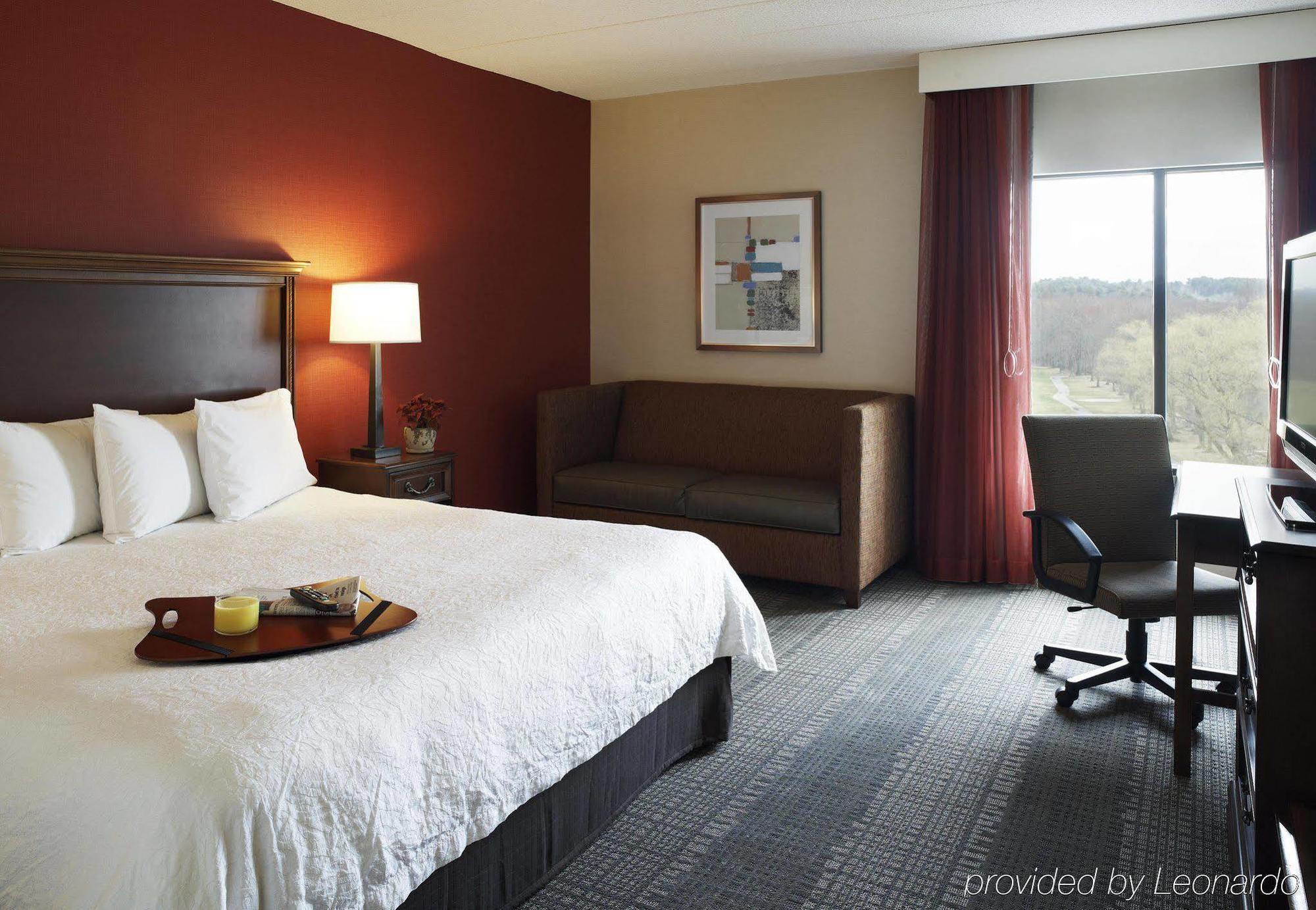 Hampton Inn Boston-Norwood Bagian luar foto