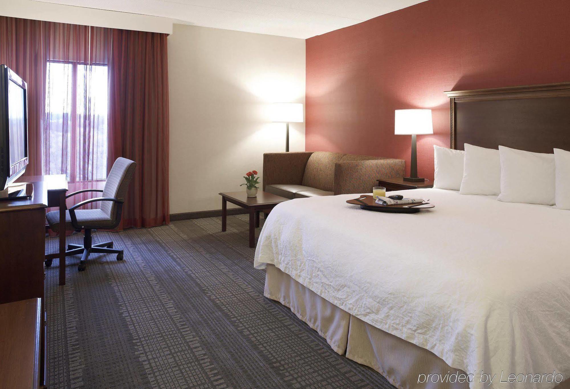 Hampton Inn Boston-Norwood Bagian luar foto